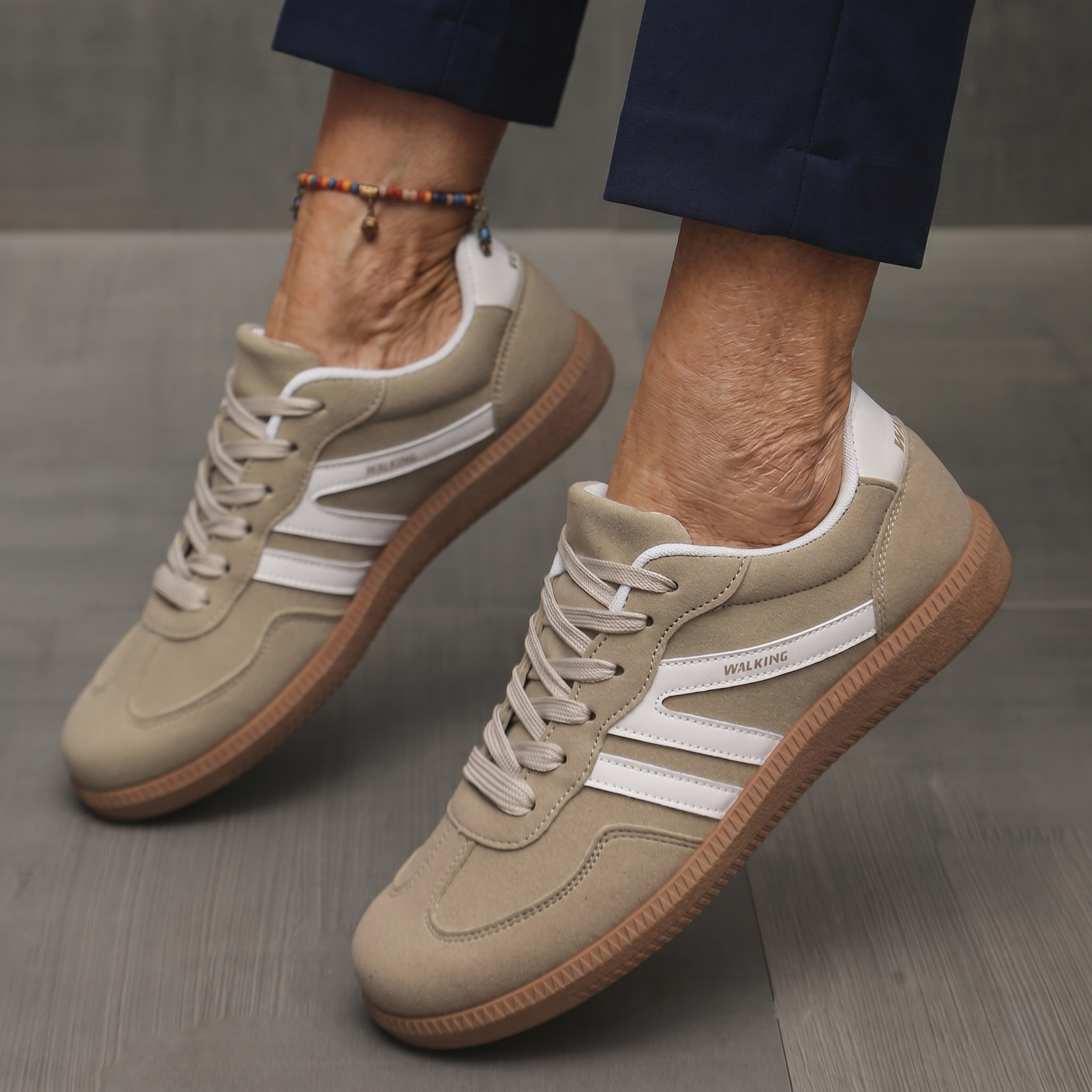 Khaki / 8.5