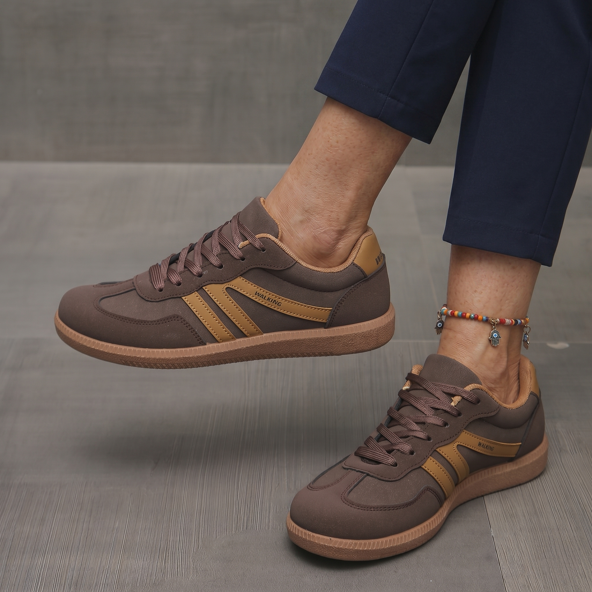 Brown / 8.5