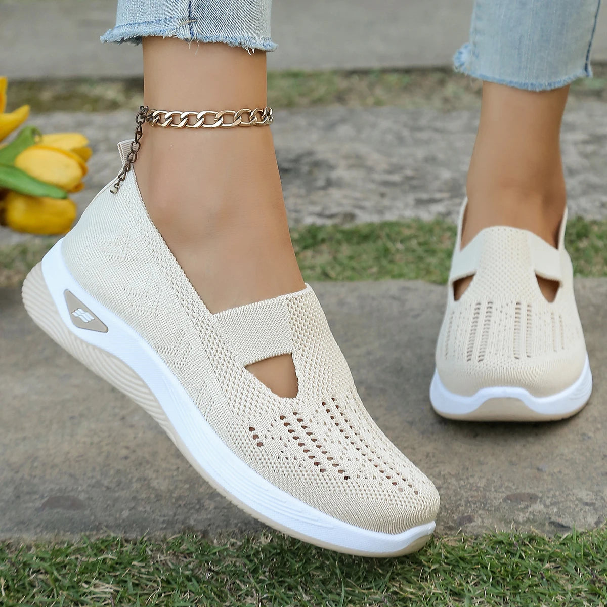 Beige / 9.5