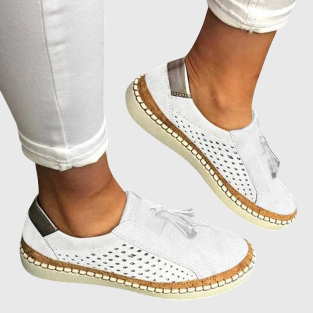 White / 11.5