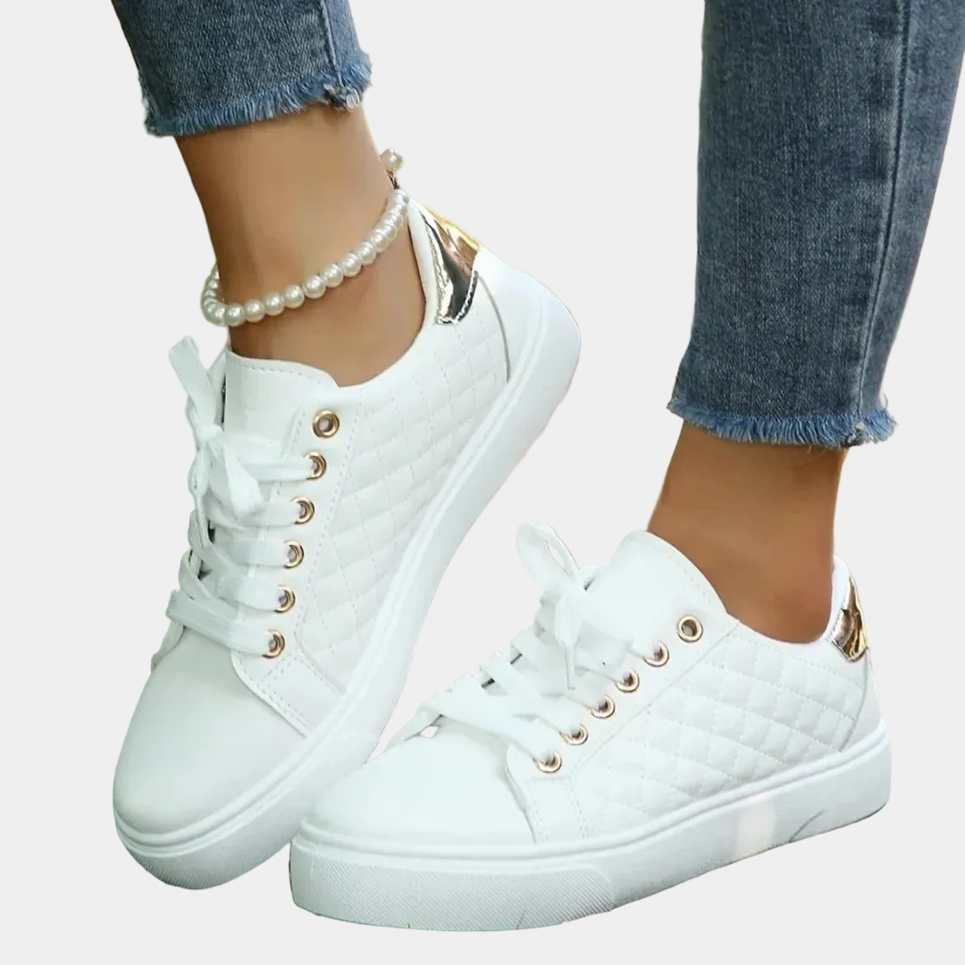 White (Almost sold out) / 10